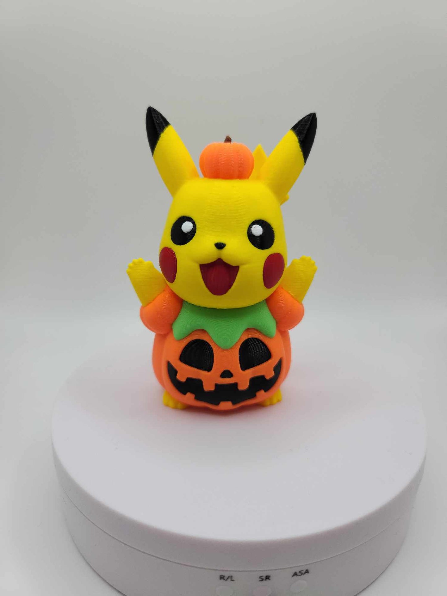 Halloween Style Pikachu